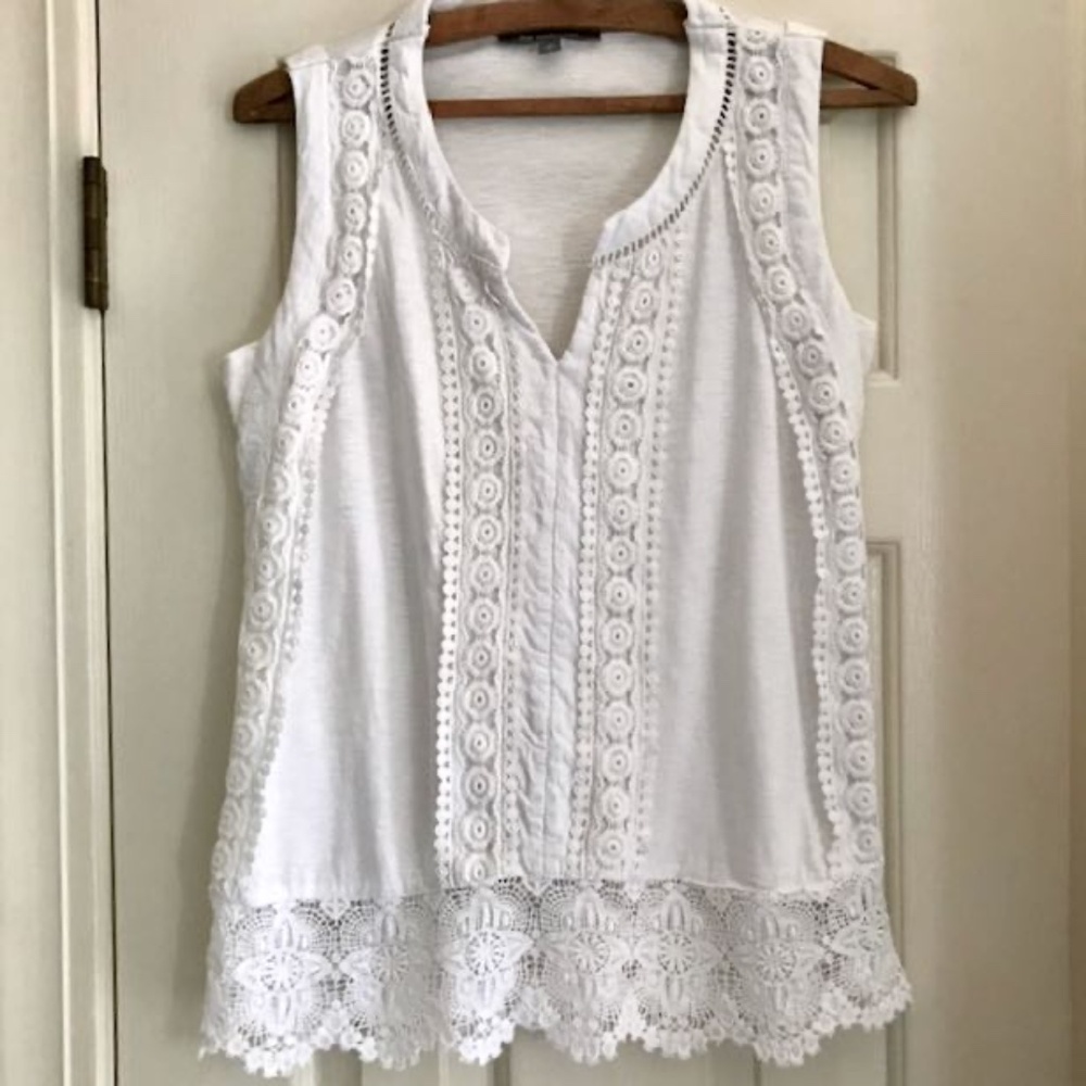 NY Collection Sleeveless Lacy Top
